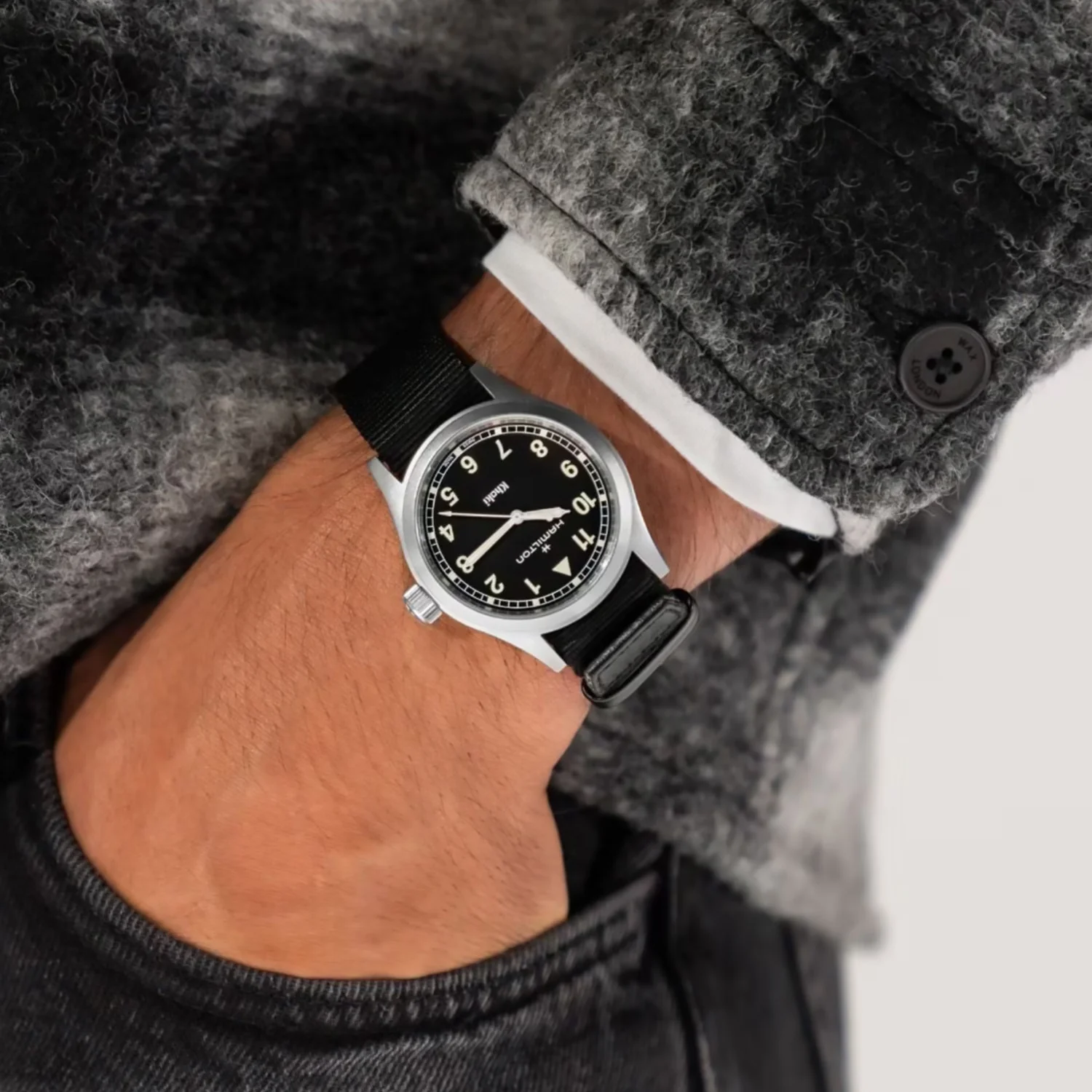 Hamilton - Khaki Field 38 mm Quartz Black NATO Strap - H69401430 - Image 4