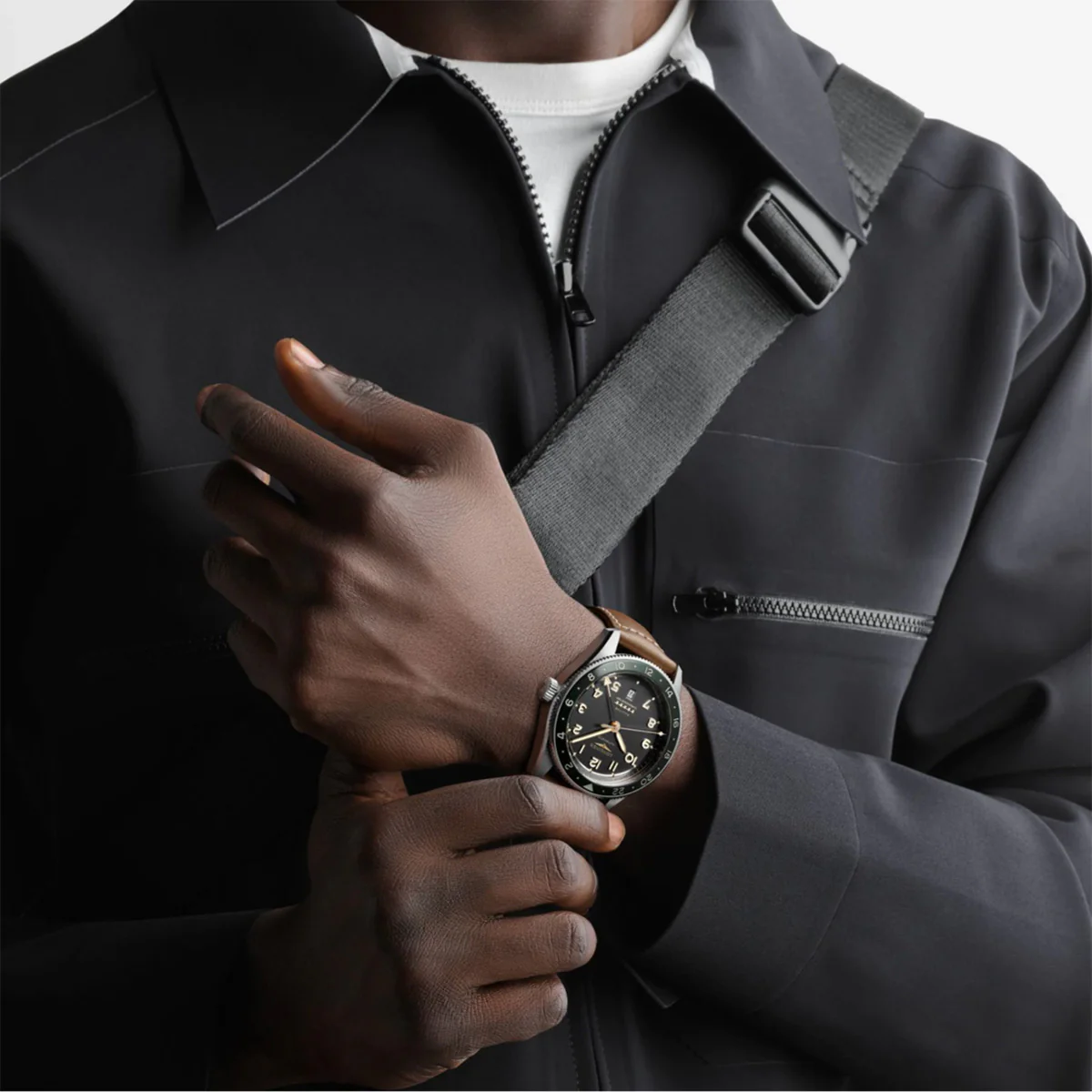 Longines - Spirit Zulu Time GMT 42 mm Green Bezel Anthracite Dial Leather - L38124632 - Image 4