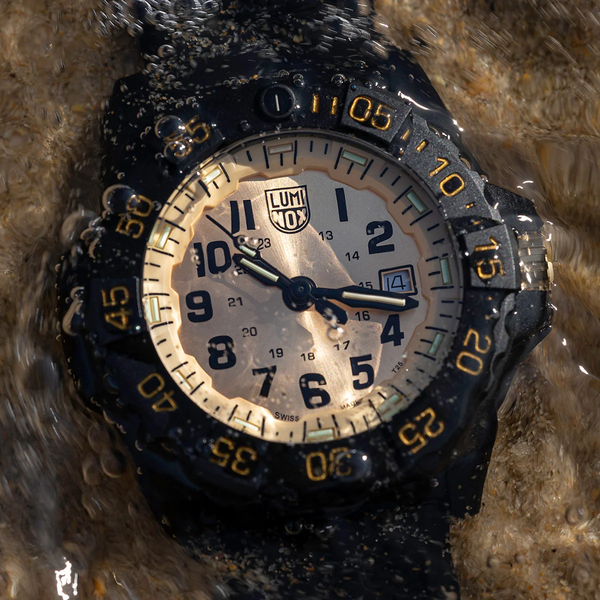 Luminox - Limited Edition Navy SEAL Gold 3505 Set 45 mm - XS.3505.GP.SET - Image 6